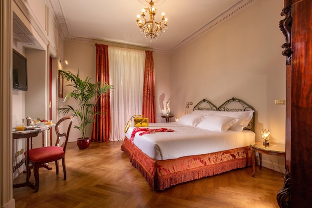 Gallery - Hotel Locarno