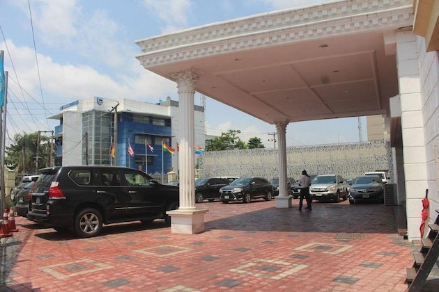 Gallery - Victoria Crown Plaza Hotel