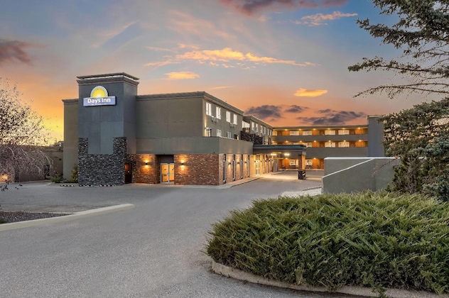 Gallery - Days Inn By Wyndham Airdrie