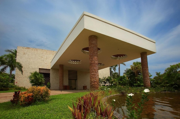 Gallery - Ocean Breeze Acapulco