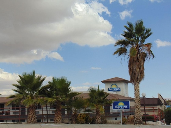 Gallery - Days Inn By Wyndham Victorville Hesperia I-15 & Palmdale Rd