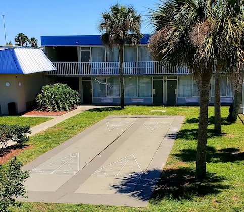Gallery - Days Inn By Wyndham Titusville Kennedy Space Center
