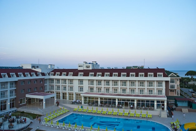 Gallery - Mg White Lilyum Hotel