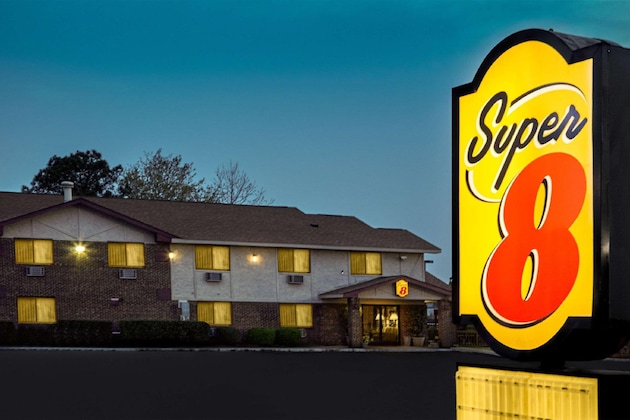 Gallery - Super 8 By Wyndham Greenville, NC