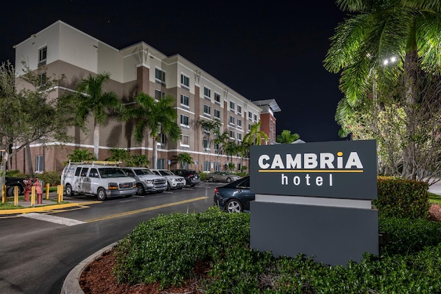 Gallery - Cambria Fort Lauderdale Airport South & Cruise Port