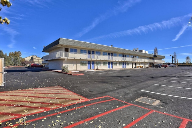 Gallery - Motel 6 Flagstaff-Butler Avenue