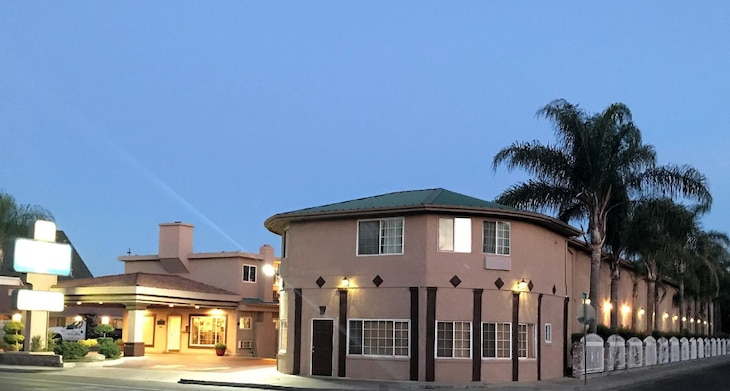 Gallery - Travelodge By Wyndham Merced Yosemite