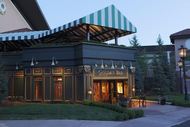 Gallery - The Broadmoor