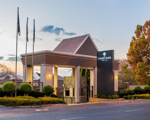 Gallery - Courtyard Hotel Sandton