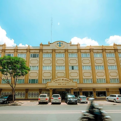 Gallery - Le President Hotel