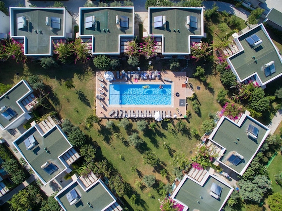 Gallery - Green Garden Resort & Spa Hotel