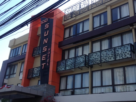 Gallery - 100 Sunset Hotel