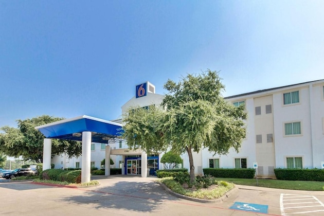 Gallery - Motel 6 Dallas Lewisville