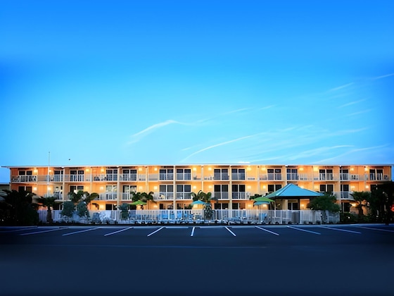 Gallery - Treasure Bay Resort & Marina