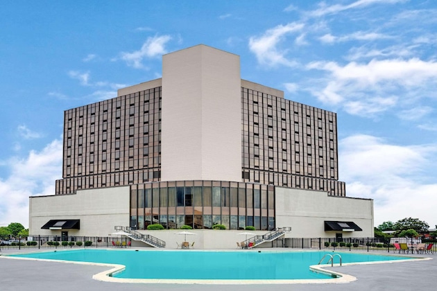 Gallery - Wyndham Garden Norfolk Downtown