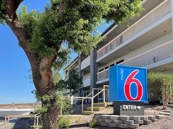 Gallery - Motel 6 Barstow, Ca – I15 And Lenwood Road