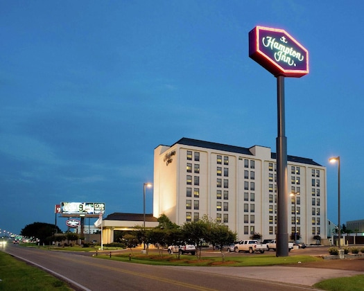 Gallery - Hampton Inn I 10 & College Drive