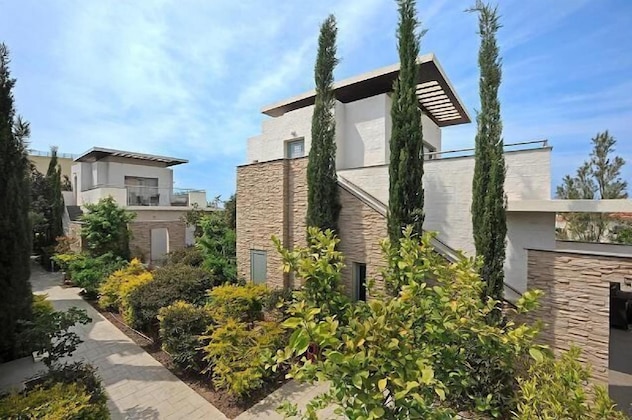 Gallery - E Hotel Spa & Resort Cyprus