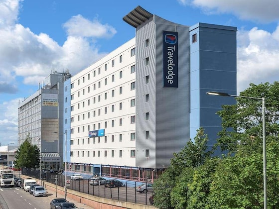 Gallery - Travelodge London Wembley Hotel