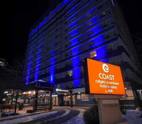 Gallery - Coast Calgary Downtown Hotel & Suites By Apa