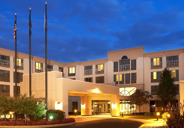 Gallery - Detroit Metro Airport Marriott