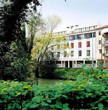 Gallery - B&B Hotel Padova Methis