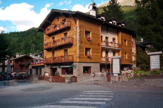 Gallery - Hotel Courmayeur