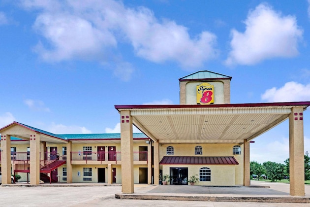 Gallery - Super 8 By Wyndham Dallas South