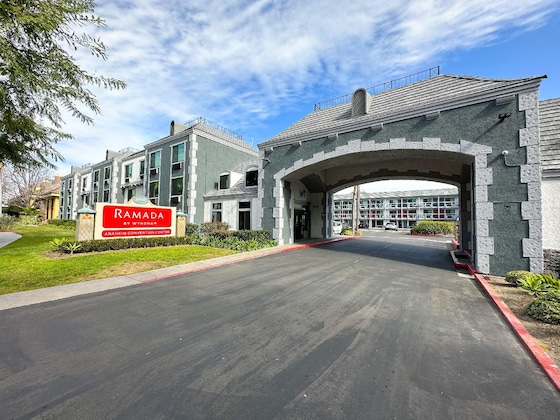 Gallery - Ramada By Wyndham Anaheim Convention Center
