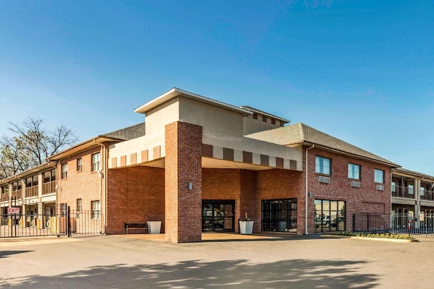 Gallery - Quality Inn Airport I-240