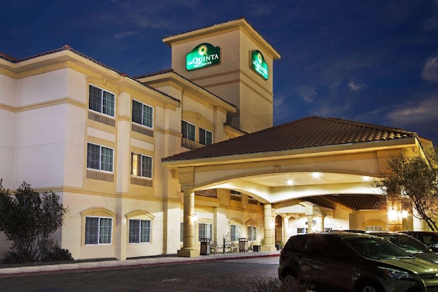 Gallery - La Quinta Inn & Suites By Wyndham Albuquerque Midtown