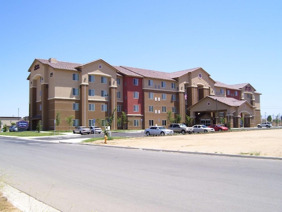 Gallery - Hampton Inn & Suites Bakersfield North-Airport