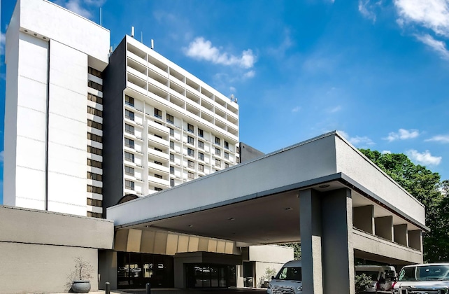 Gallery - Sonesta Charlotte Executive Park