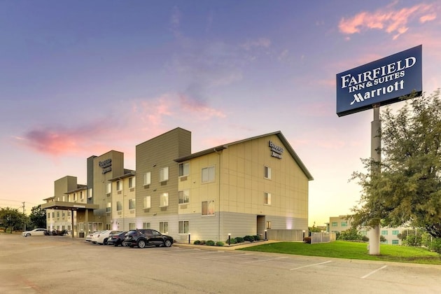 Gallery - Fairfield Inn & Suites Fort Worth I-30 West Near Nas Jrb