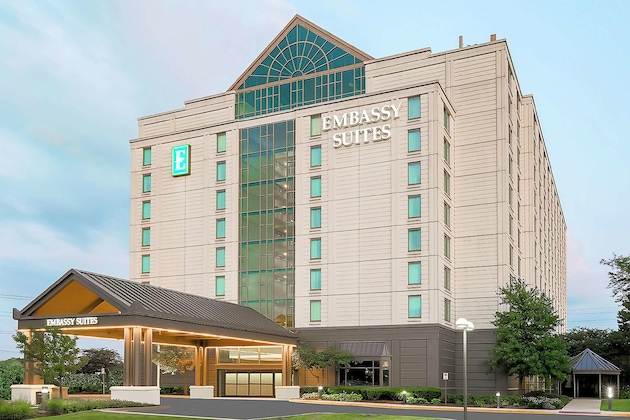 Gallery - Embassy Suites Chicago Lombard Oak Brook