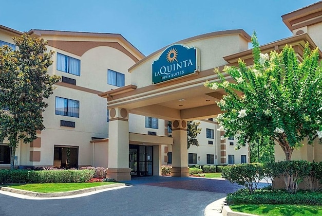 Gallery - La Quinta Inn & Suites By Wyndham Jackson Airport