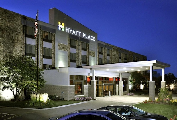 Gallery - Hyatt Place Milwaukee Airport