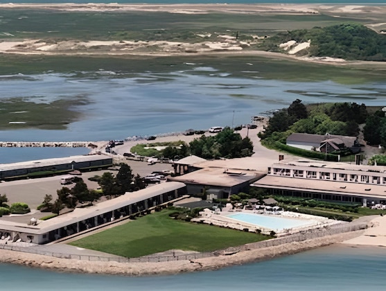 Gallery - The Provincetown Inn