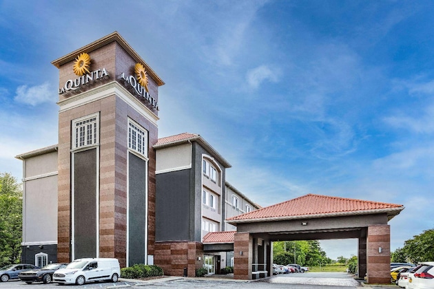 Gallery - La Quinta Inn & Suites By Wyndham Norfolk Airport