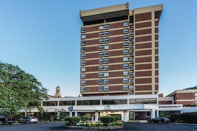 Gallery - Holiday Inn & Suites Pittsfield-Berkshires By Ihg