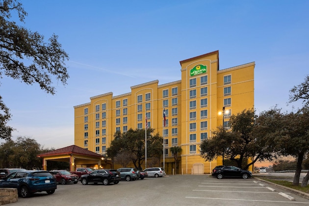Gallery - La Quinta Inn & Suites by Wyndham San Antonio Medical Ctr NW