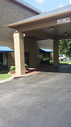 Gallery - Motel 6 Nashville