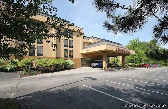 Gallery - Hampton Inn Portland Airport