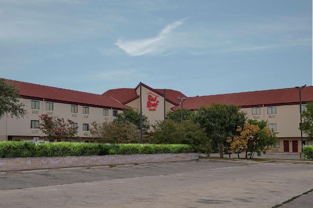 Gallery - Red Roof Inn San Antonio - Seaworld Northwest