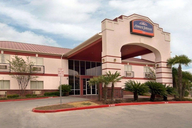 Gallery - Howard Johnson By Wyndham San Antonio Nw Medical Center