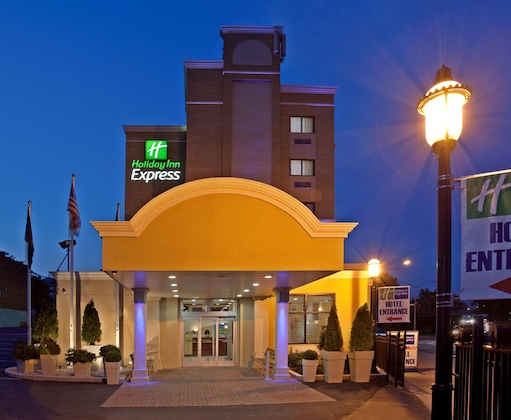 Gallery - Holiday Inn Express Laguardia Airport By Ihg