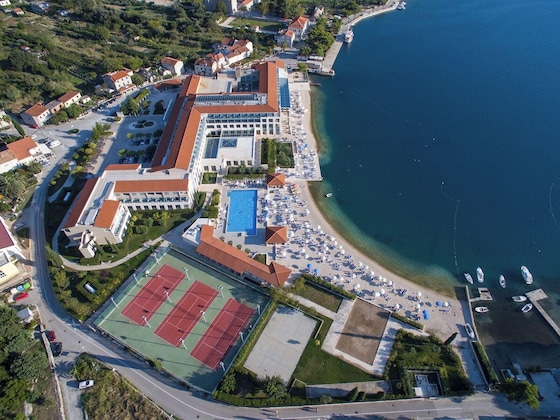 Gallery - Admiral Grand Hotel