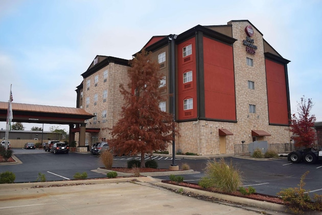 Gallery - Best Western Plus Jfk Inn & Suites