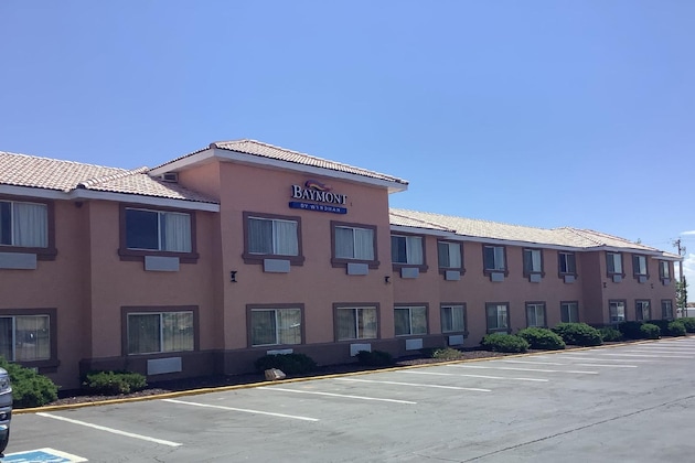 Gallery - Baymont Inn & Suites By Wyndham