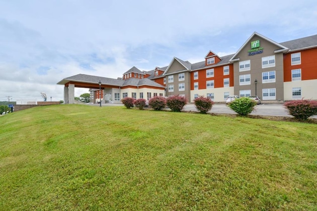 Gallery - Holiday Inn Express Mystic By Ihg